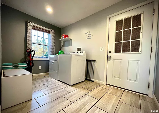 $255,000 | 112 Hillcrest Drive, Goreville, IL 62939