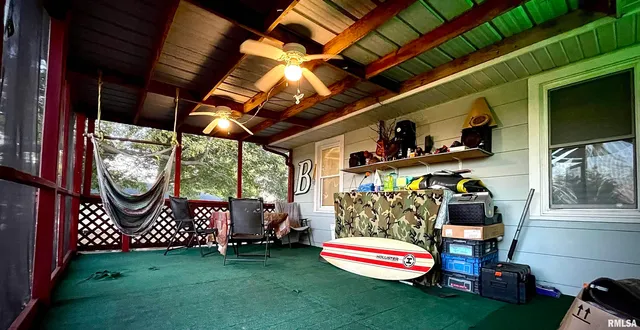 $255,000 | 112 Hillcrest Drive, Goreville, IL 62939