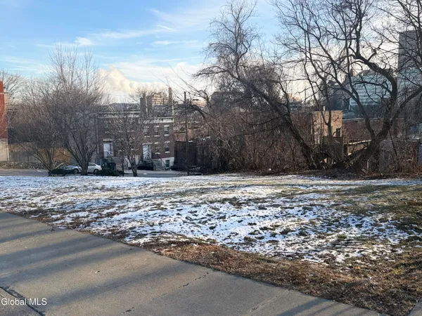 $29,900 | 86-94 North Swan Street, Albany, NY 12210
