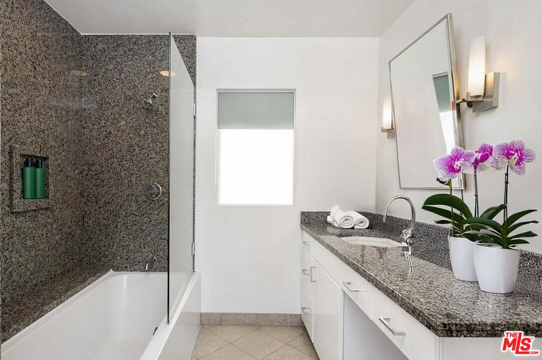 1000 Stradella Road Los Angeles, CA 90077 - Photo 15 of 29