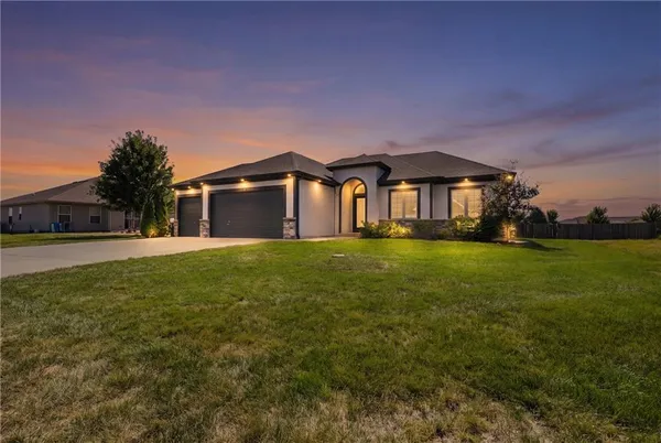 $525,000 | 7917 Southwest 2nd Terrace, Blue Springs, MO 64014