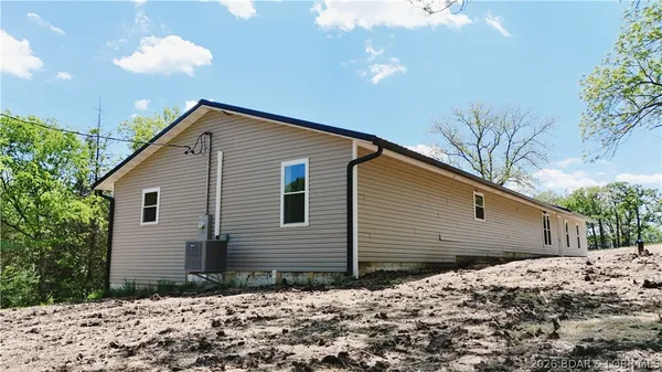 $299,000 | 135 Abbott Road, Eldon, MO 65026