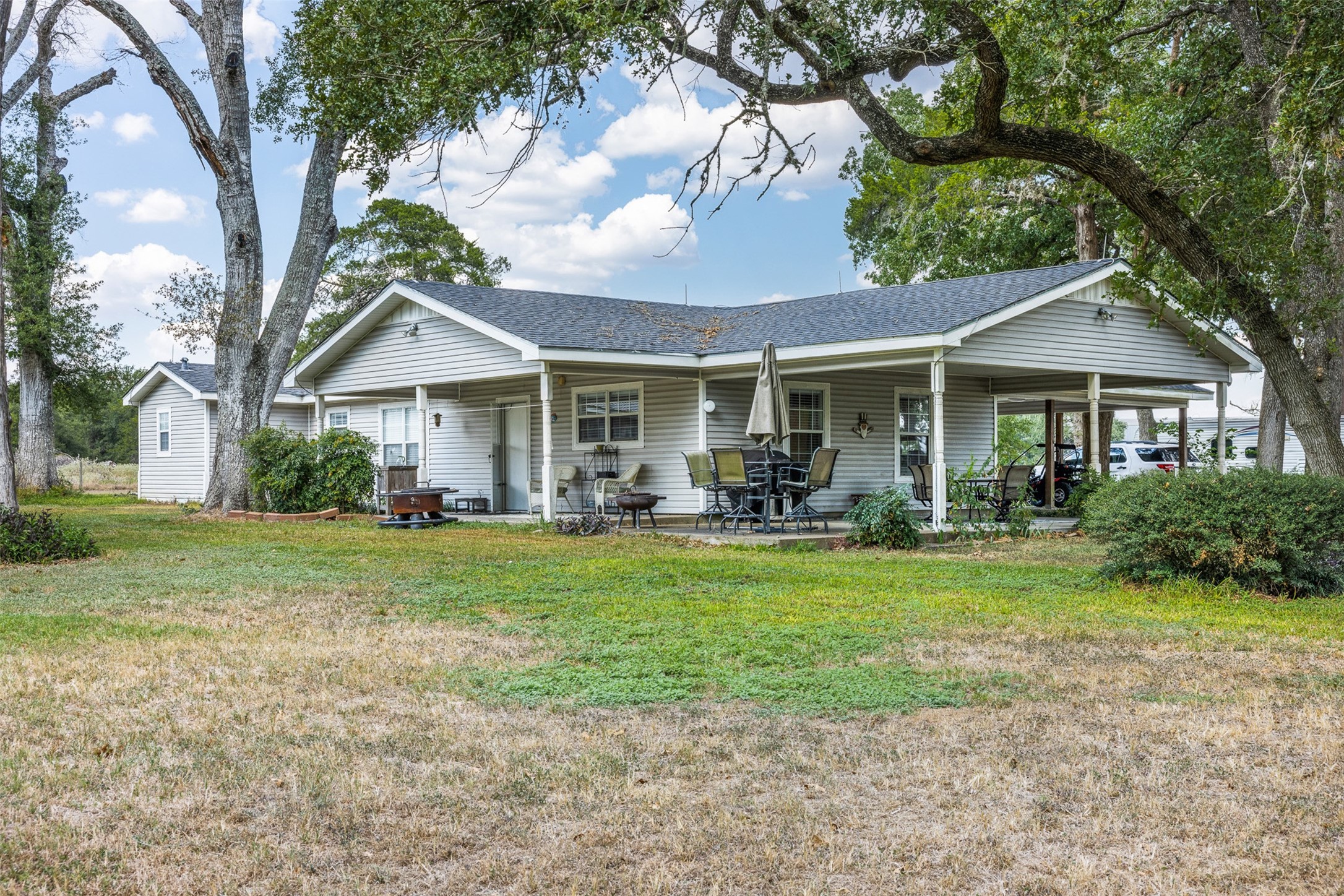1440 Highway 237 Round Top, TX 78954 - Photo 3 of 29