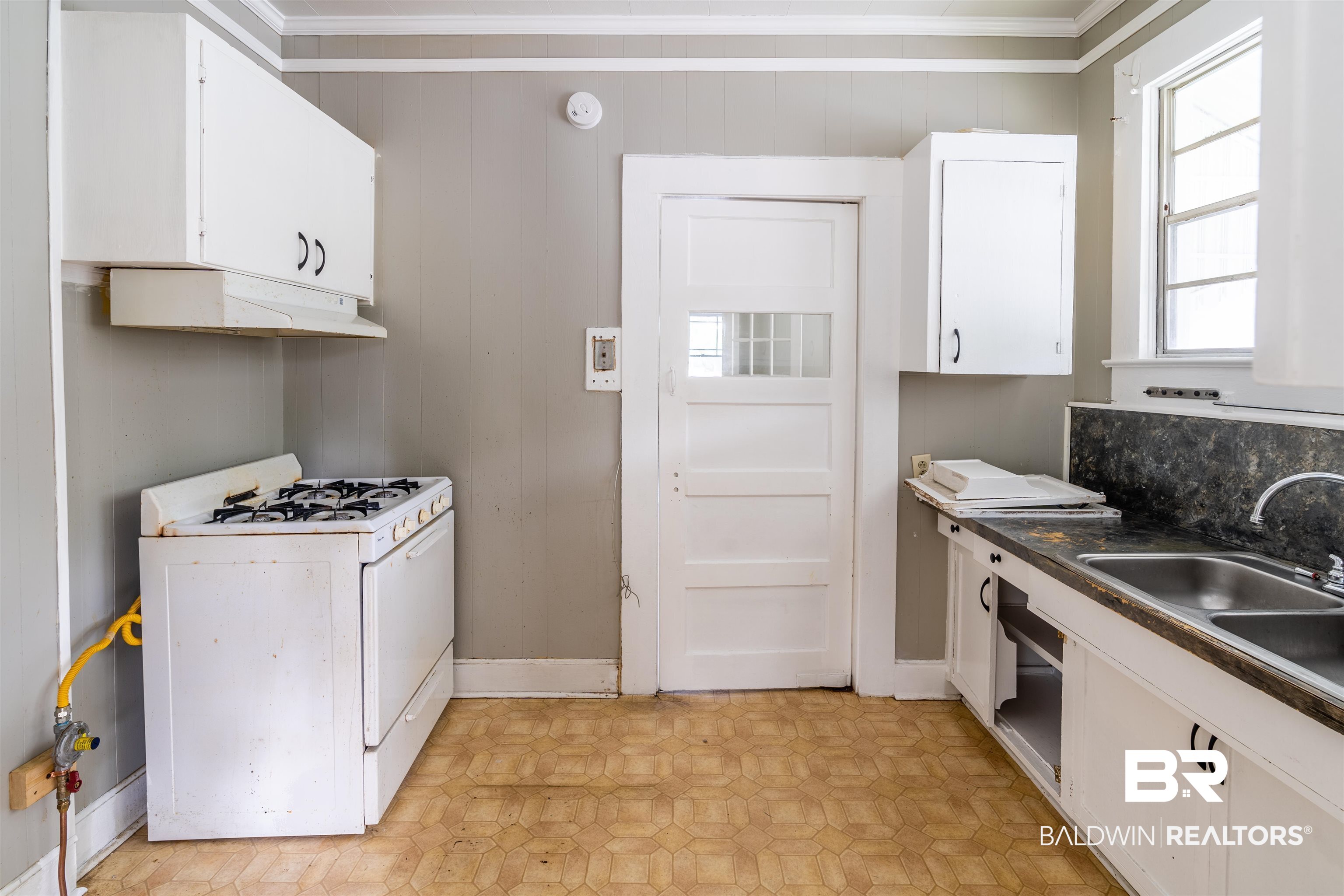 766 Charles Street Mobile, AL 36604 - Photo 15 of 33