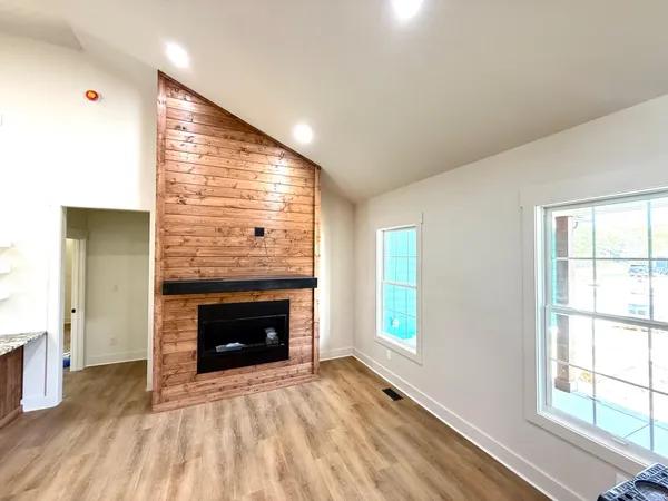 $590,000 | 1131 Golf View Court, Huddleston, VA 24104