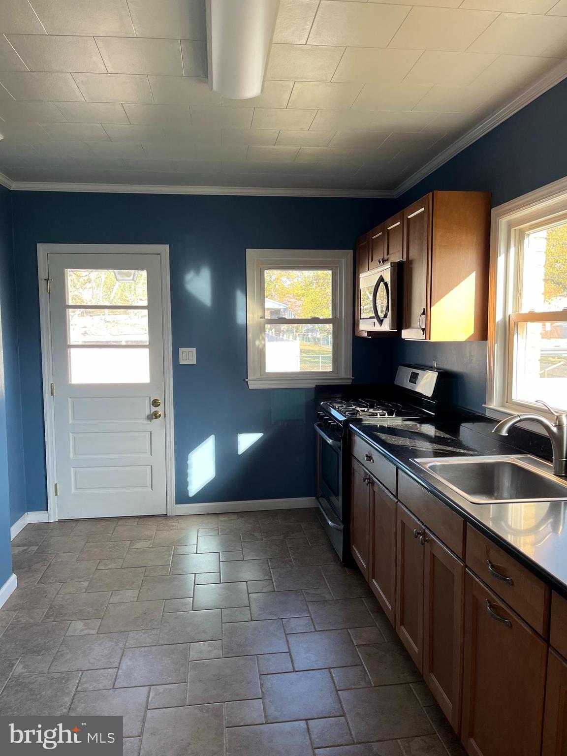 539 Bem Street Riverside, NJ 08075 - Photo 4 of 8