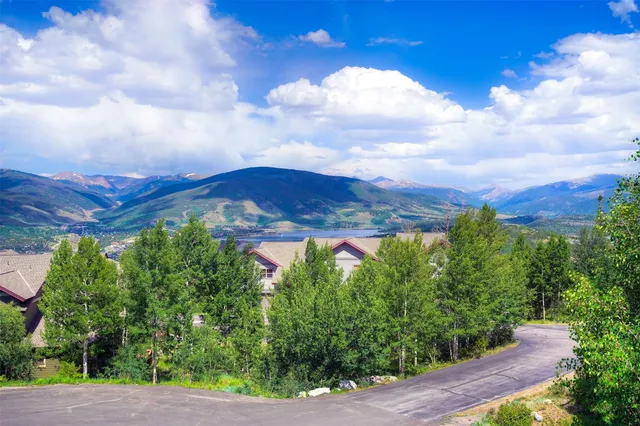 a view of a terrace with sitting area