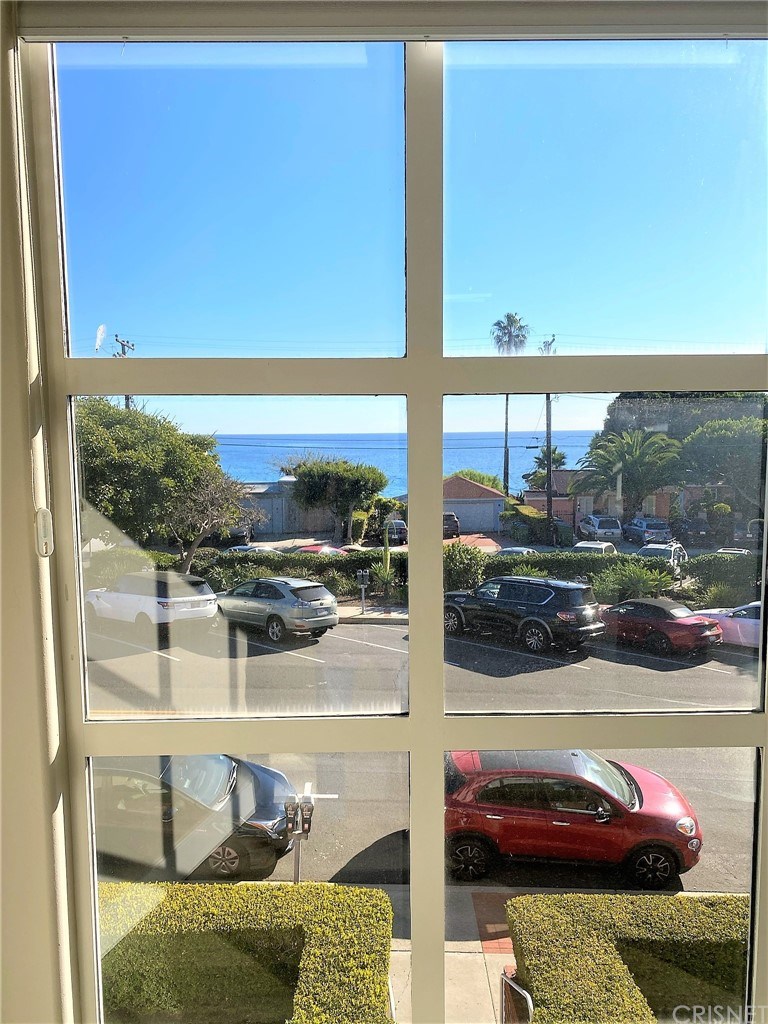 244 Cliff Drive Laguna Beach, CA 92651 - Photo 8 of 20