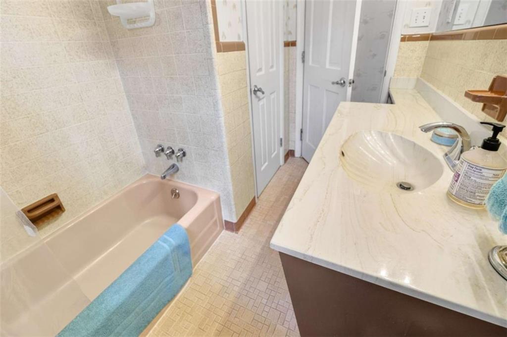 881 Rockbridge Road Lilburn, GA 30047 - Photo 16 of 47