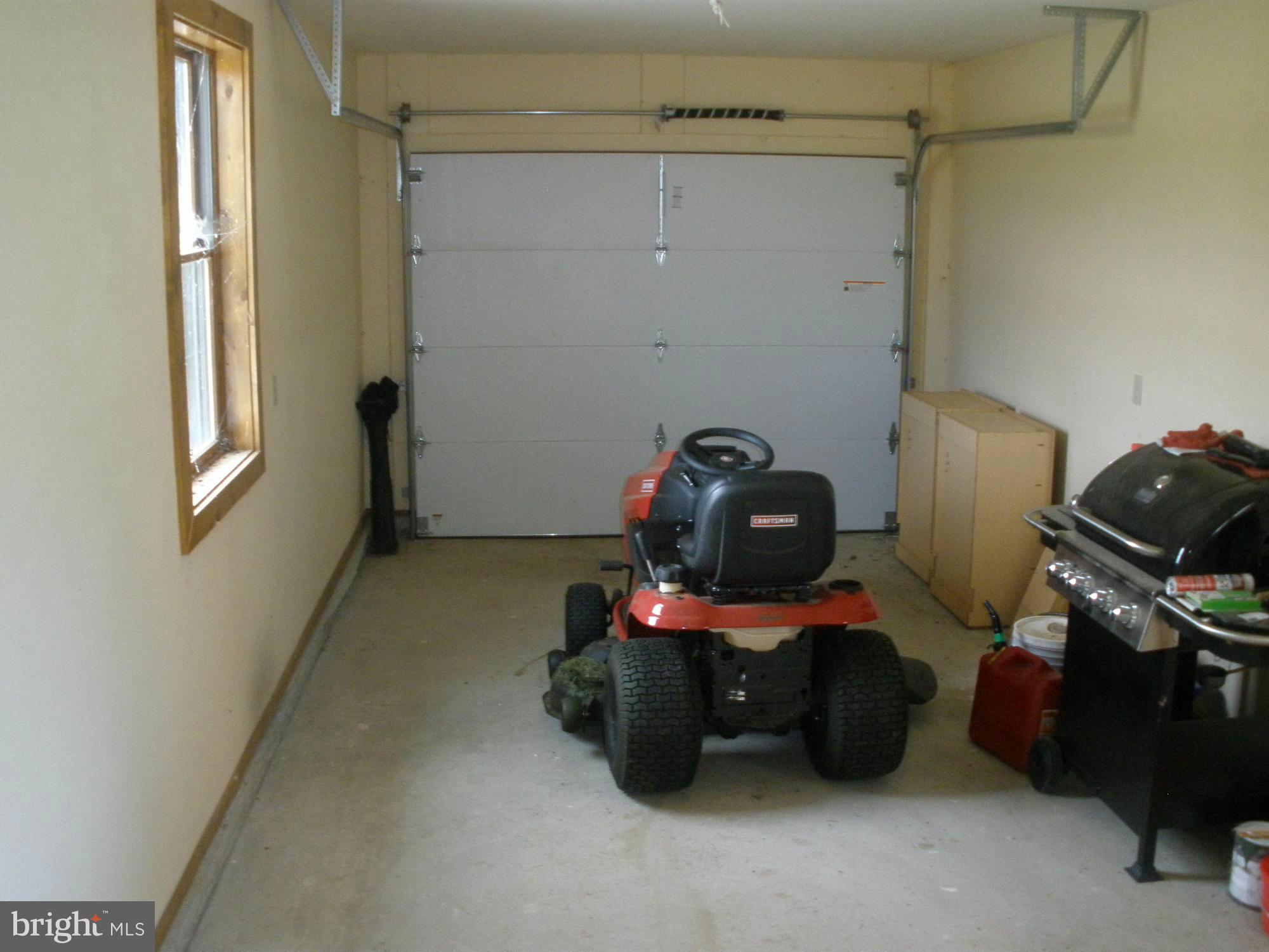 22051 Old Forge Road Smithsburg, MD 21783 - Photo 14 of 22 garage