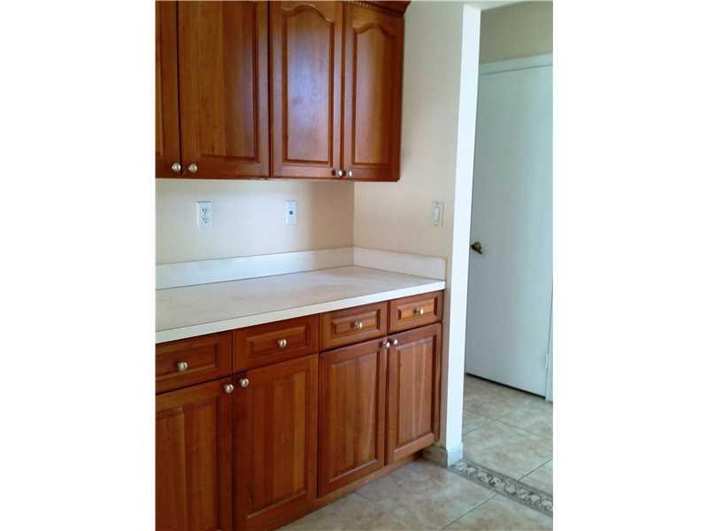21450 Millbrook Court Boca Raton, FL 33498 - Photo 9 of 25 Kitchen