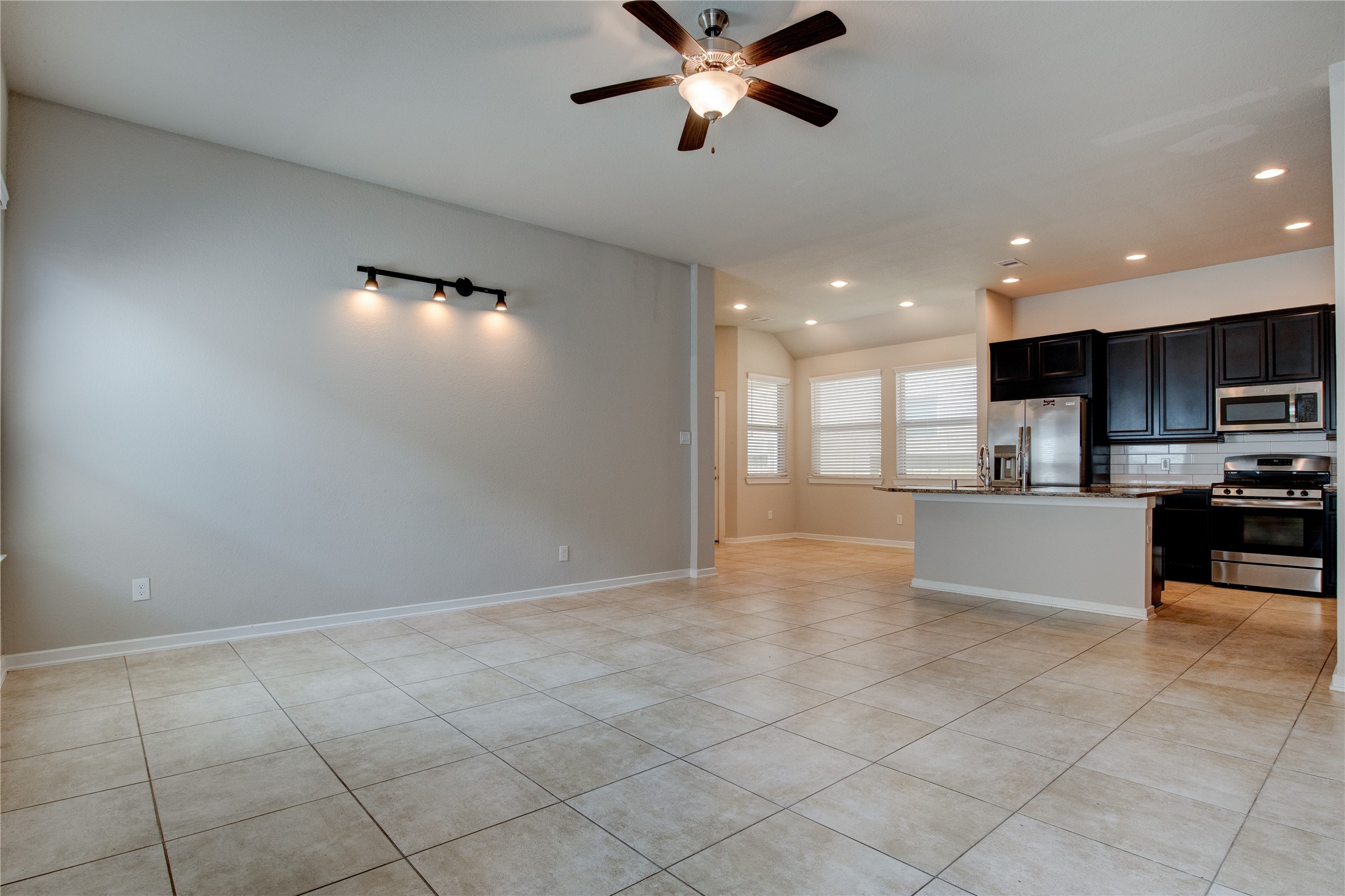 3114 Auburn Colony Court Spring, TX 77386 - Photo 2 of 18