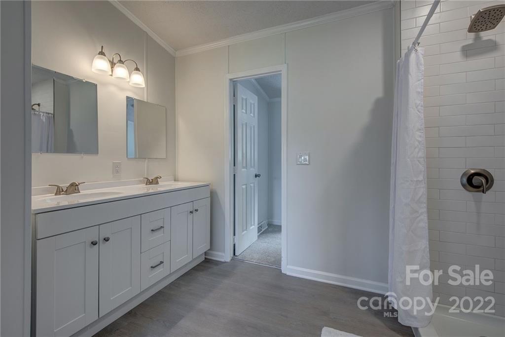 1544 Long Shoals Road Lincolnton, NC 28092 - Photo 4 of 28 Gallery Image 4