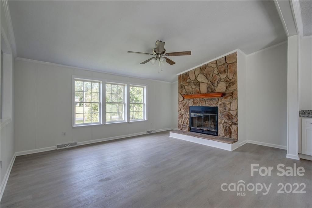 1544 Long Shoals Road Lincolnton, NC 28092 - Photo 8 of 28 Gallery Image 8