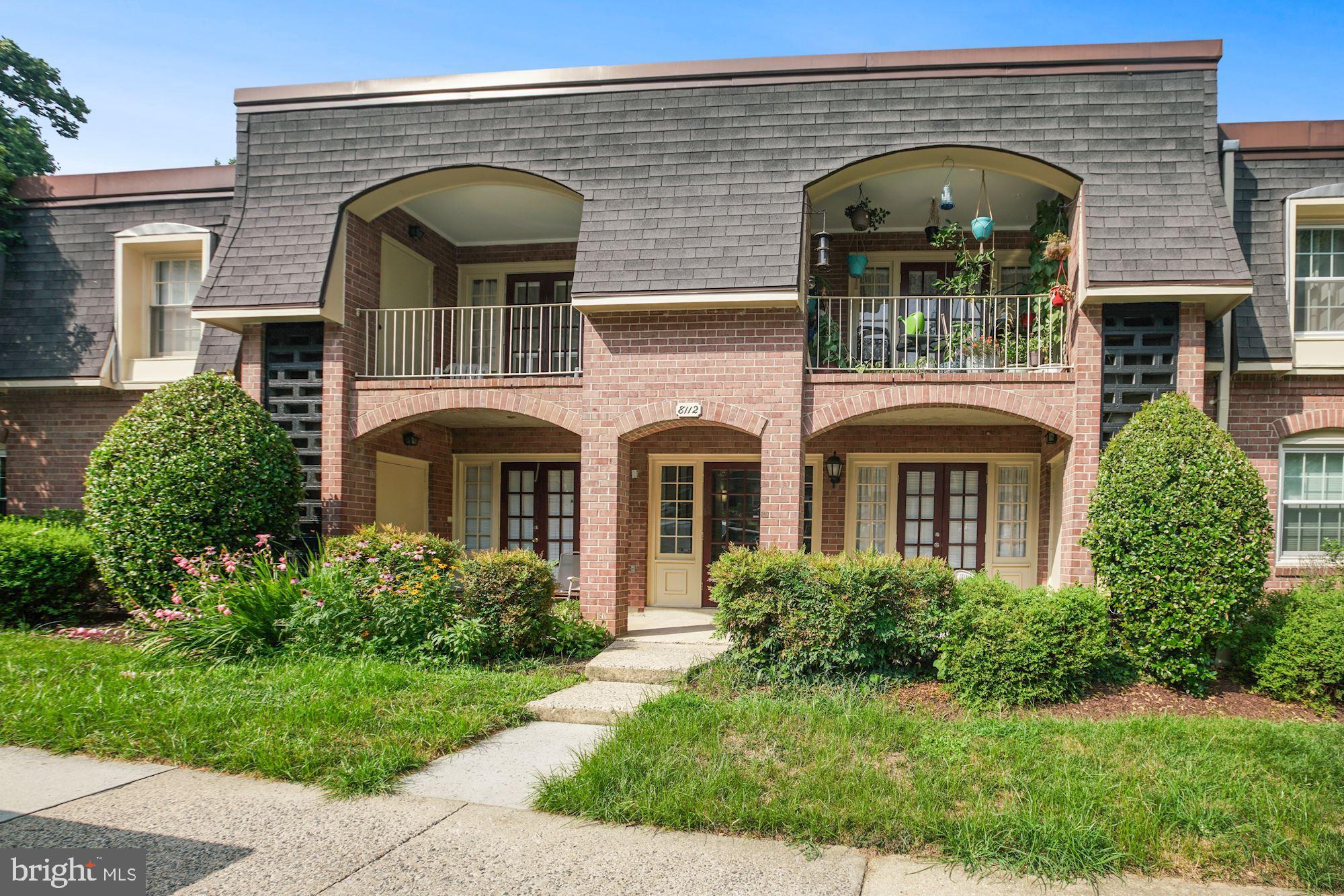 8112 Colony Point Road, Unit 231 Springfield, VA 22152 - Photo 2 of 30 Hard to find 2 bedrm 2 bath + den and balcony unit