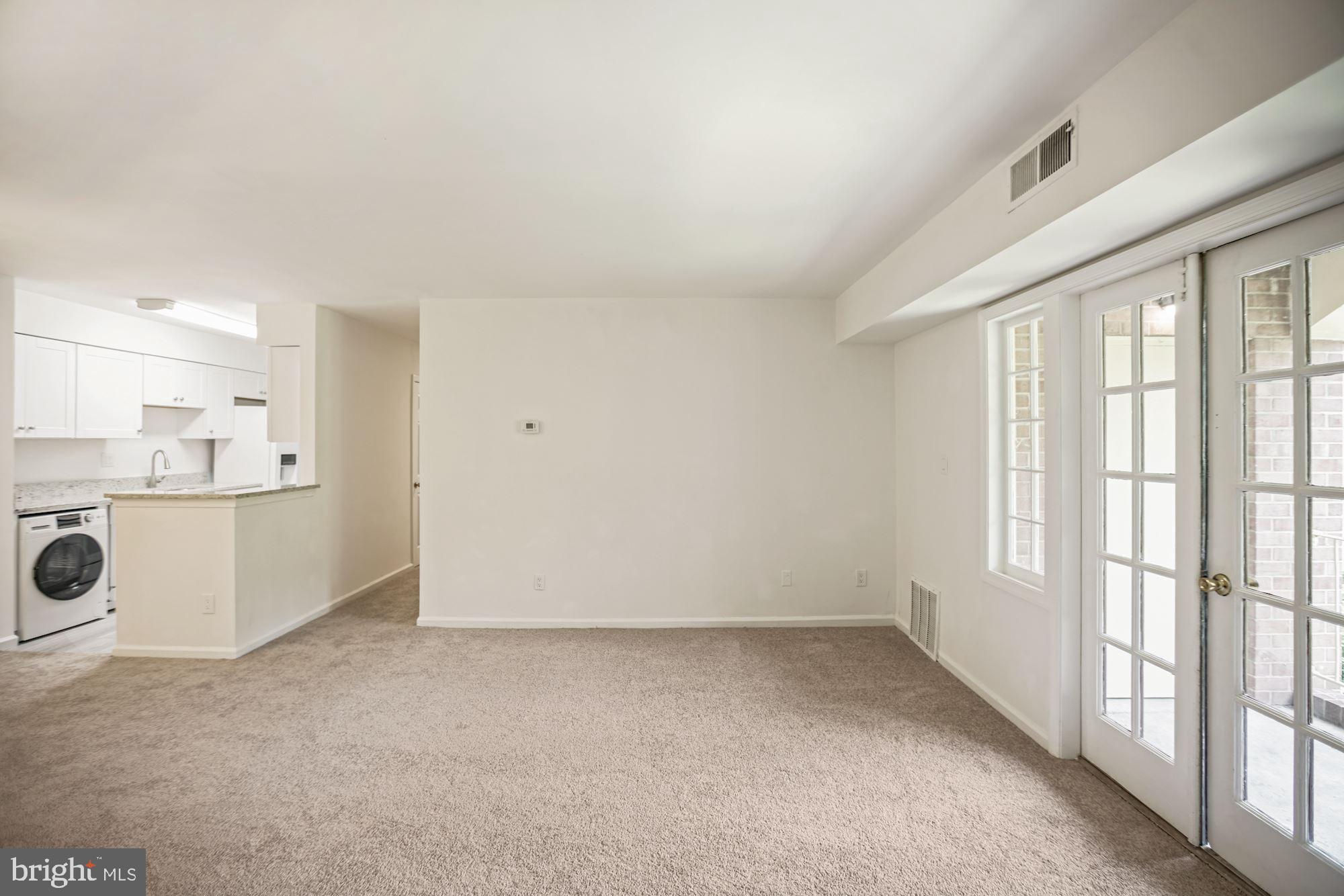 8112 Colony Point Road, Unit 231 Springfield, VA 22152 - Photo 11 of 30 Good wall space yet open and bright!