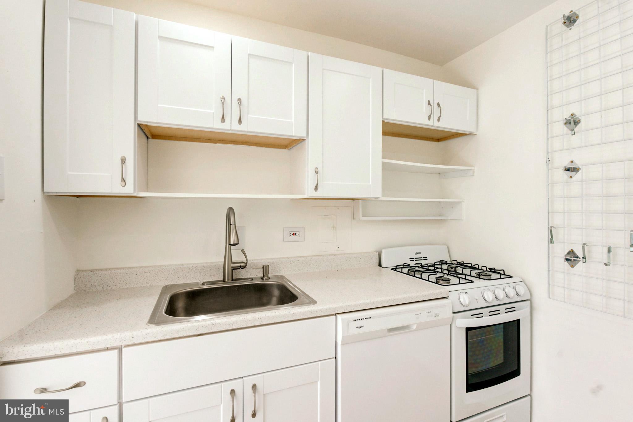1900 Lyttonsville Road, Unit 110 Silver Spring, MD 20910 - Photo 13 of 42