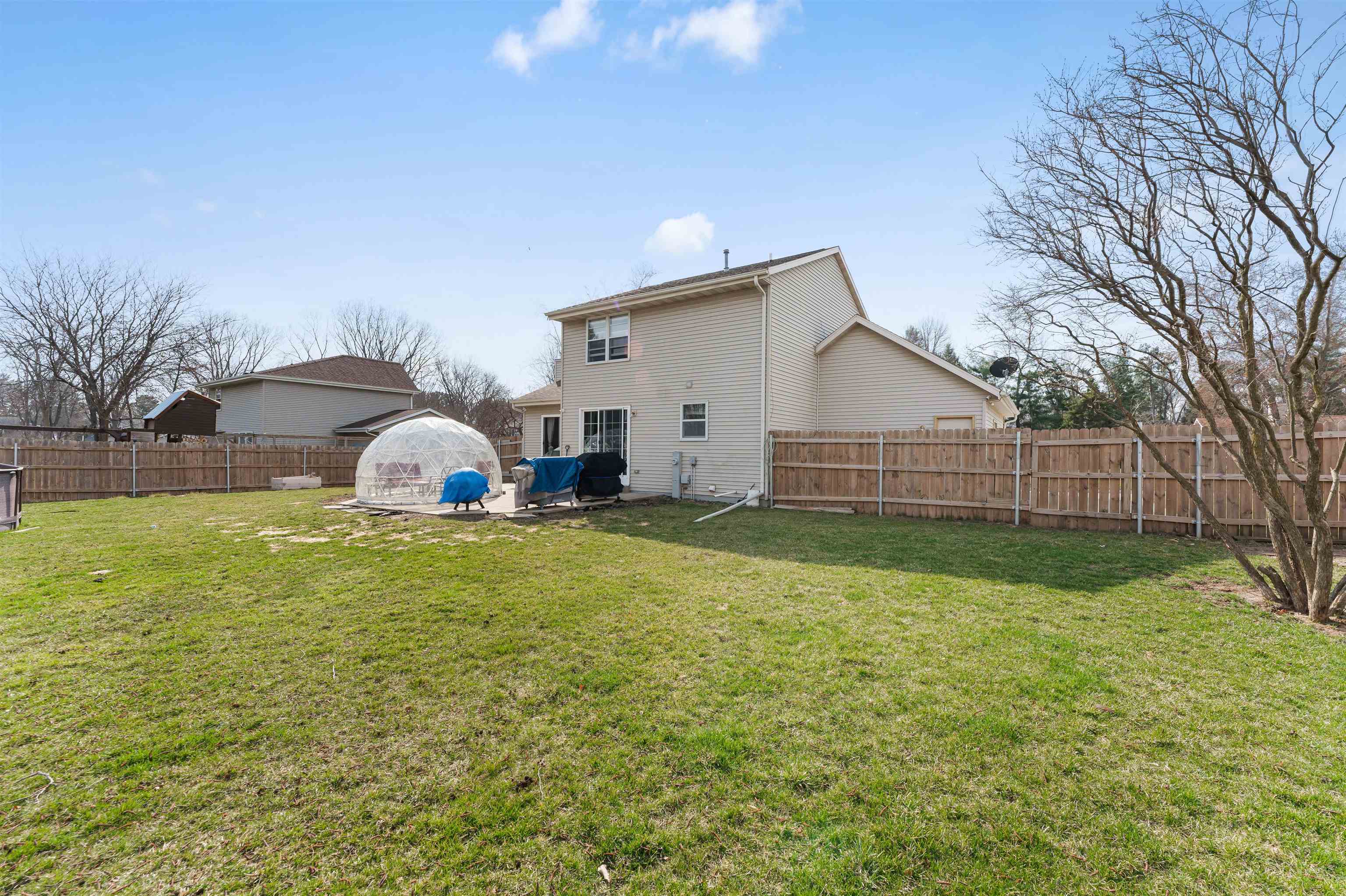 1320 Montclair Place Fort Atkinson, WI 53538 - Photo 3 of 35