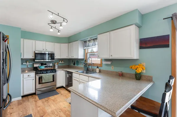 $430,000 | 1320 Montclair Place, Fort Atkinson, WI 53538