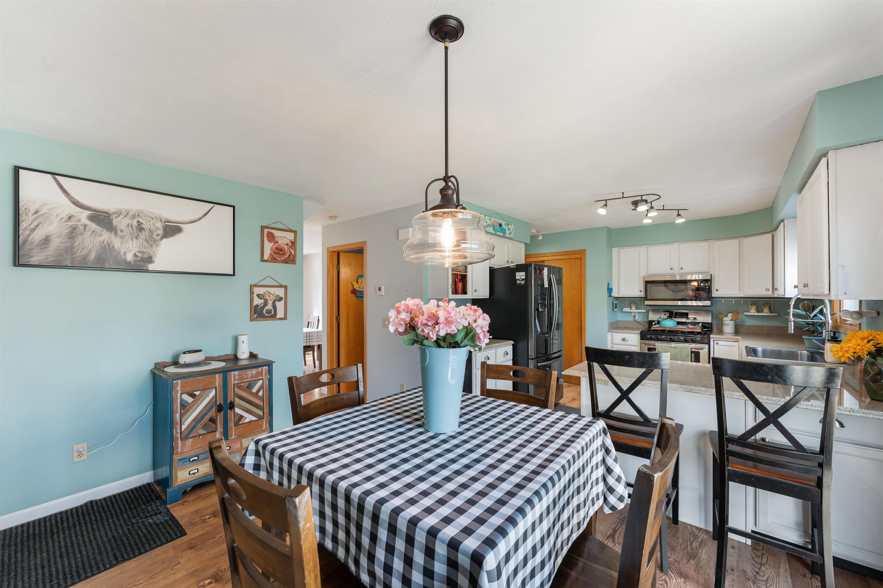 1320 Montclair Place Fort Atkinson, WI 53538 - Photo 8 of 35