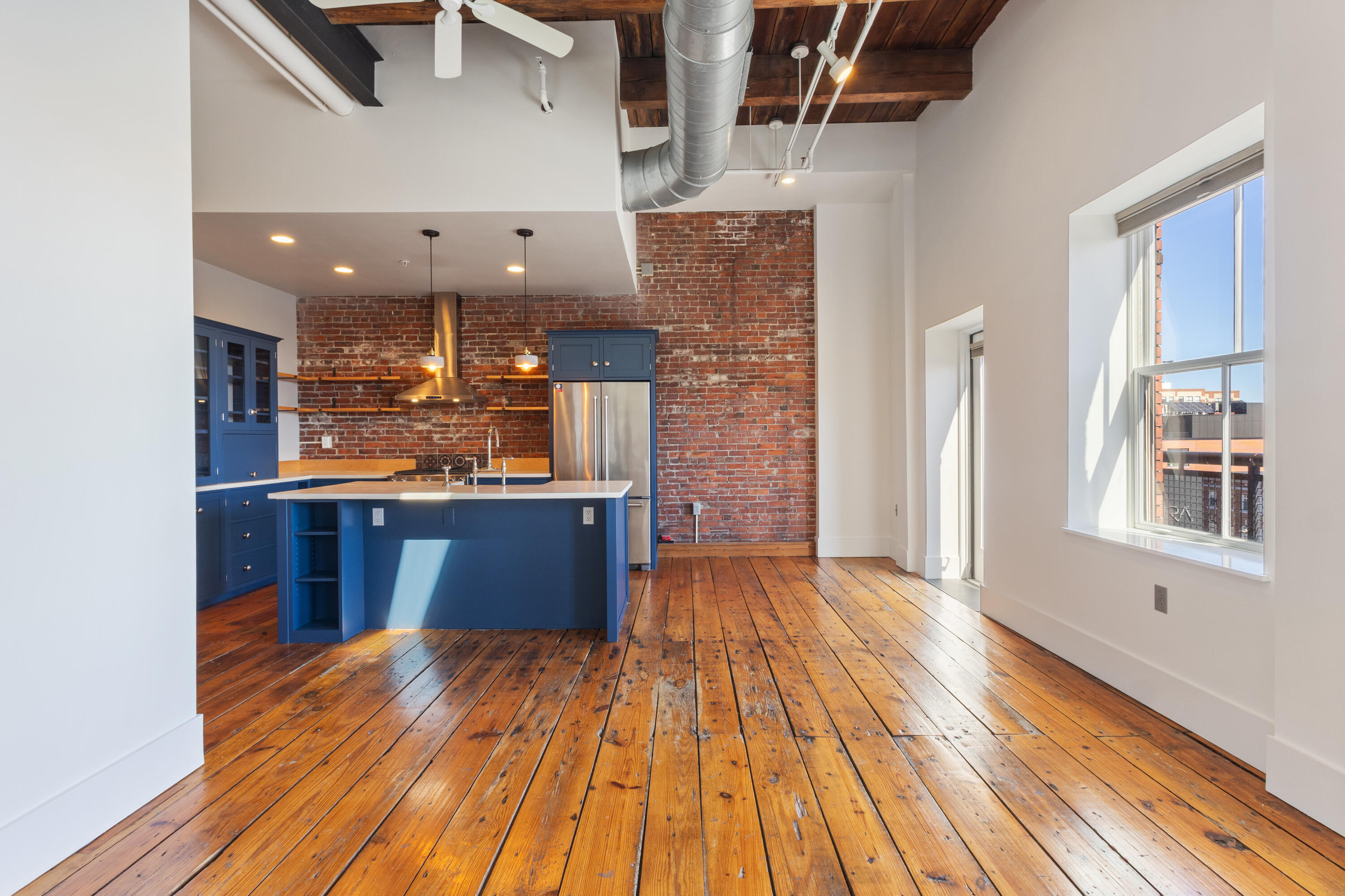 15 Brown Street, Unit 405 Portland, ME 04101 - Photo 13 of 46 Living Room