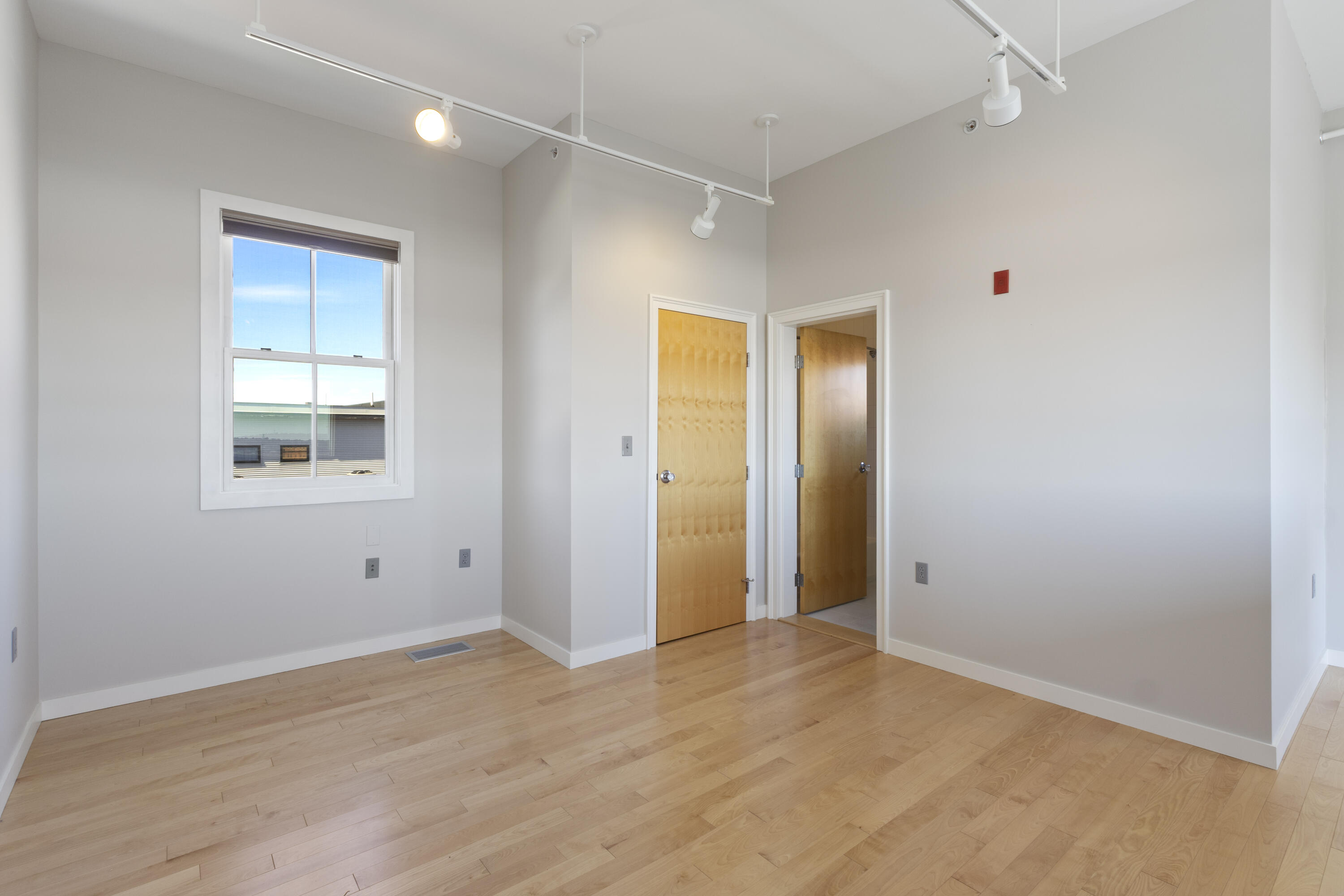 15 Brown Street, Unit 405 Portland, ME 04101 - Photo 28 of 46 Primary Bedroom