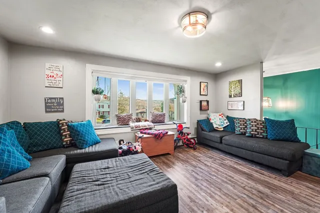 $329,900 | 1624 Glenwood Road, Vestal, NY 13850