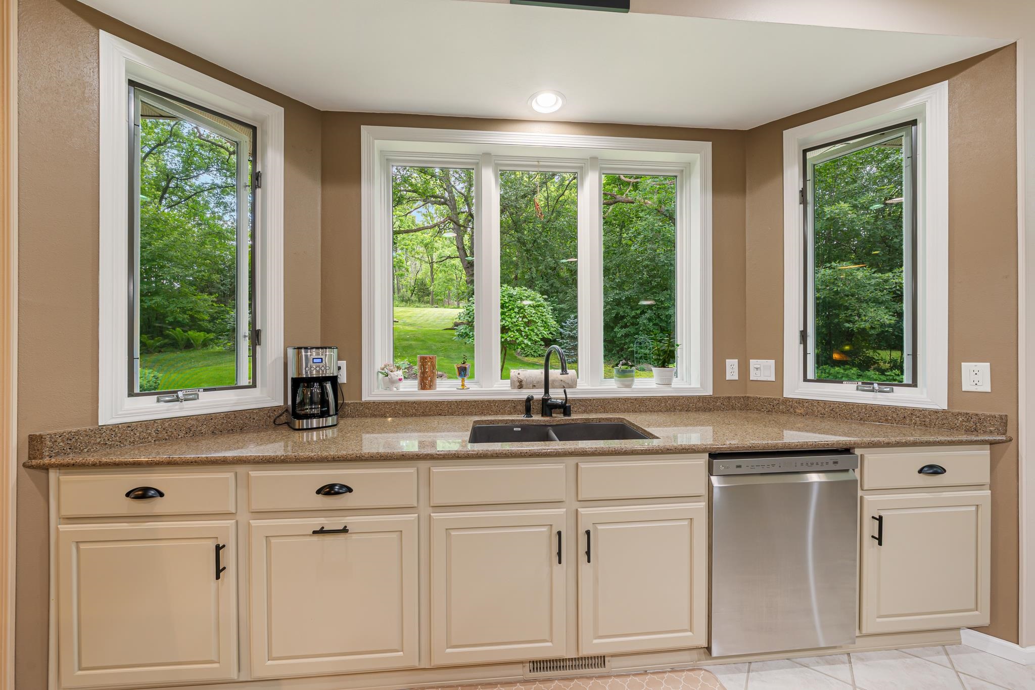 8405 Ridgeview Court Larsen, WI 54947 - Photo 14 of 68