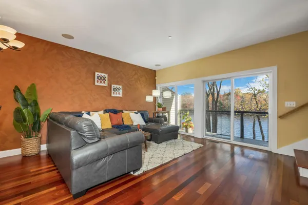 $675,000 | 17 Riverfront Drive, Unit 3, Manchester, NH 03102