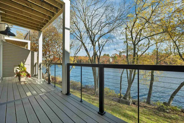 $675,000 | 17 Riverfront Drive, Unit 3, Manchester, NH 03102