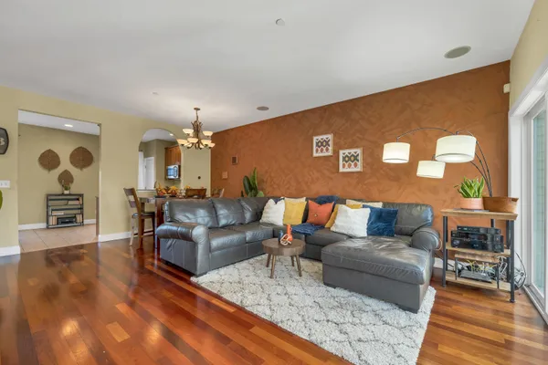 $675,000 | 17 Riverfront Drive, Unit 3, Manchester, NH 03102