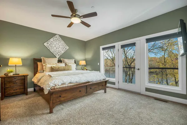 $675,000 | 17 Riverfront Drive, Unit 3, Manchester, NH 03102