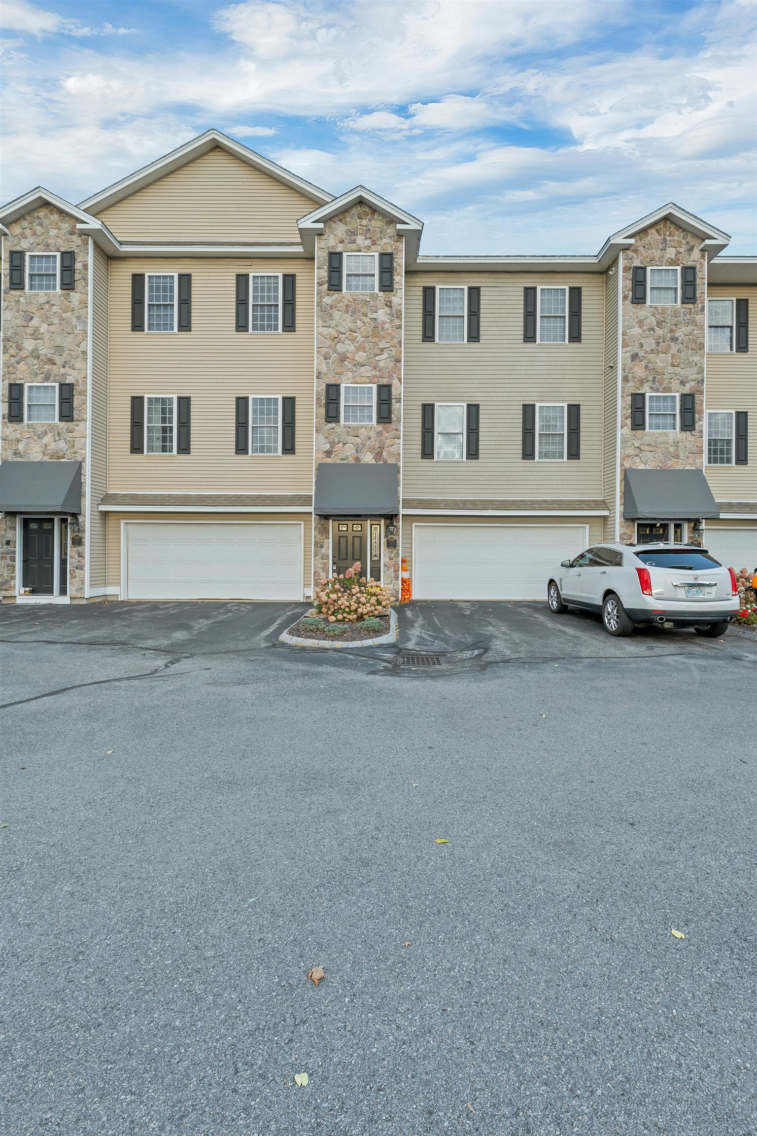 17 Riverfront Drive, Unit 3 Manchester, NH 03102 - Photo 46 of 59