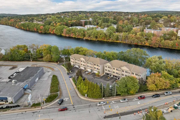 $675,000 | 17 Riverfront Drive, Unit 3, Manchester, NH 03102