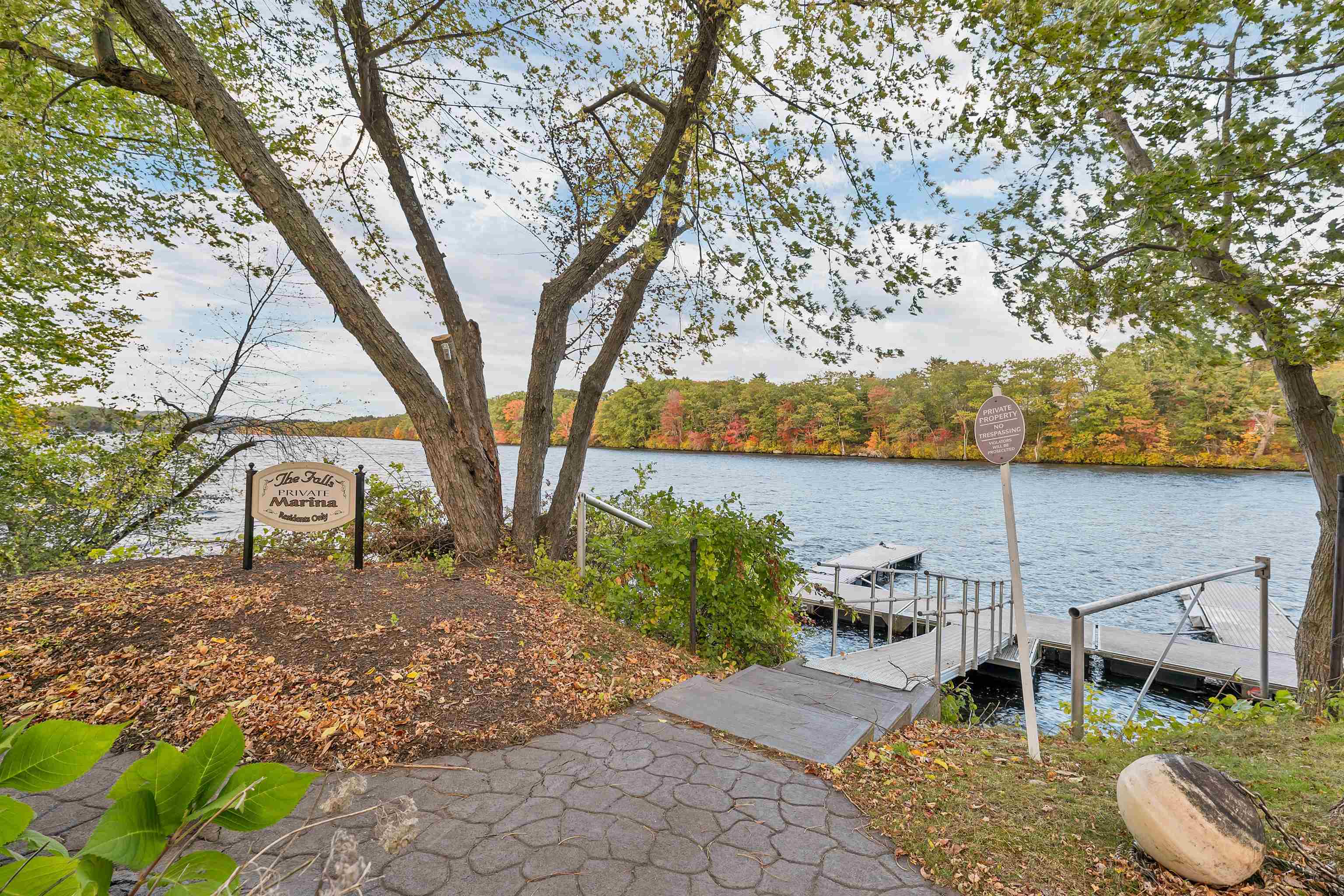 17 Riverfront Drive, Unit 3 Manchester, NH 03102 - Photo 5 of 59
