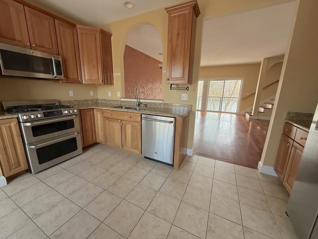 17 Riverfront Drive, Unit 3 Manchester, NH 03102 - Photo 52 of 59