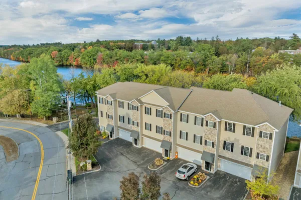 $675,000 | 17 Riverfront Drive, Unit 3, Manchester, NH 03102