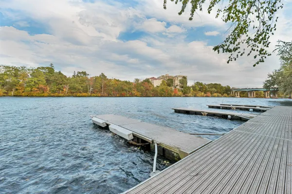 $675,000 | 17 Riverfront Drive, Unit 3, Manchester, NH 03102