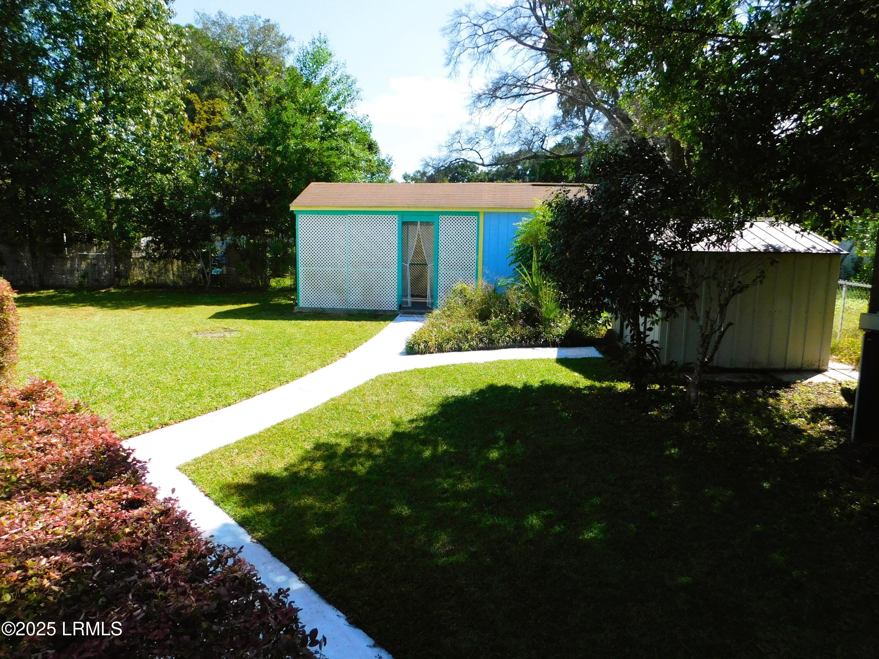 1507 Battery Creek Road Beaufort, SC 29902 - Photo 8 of 33 Backyard & Shop