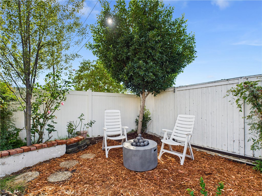 2857 Ellesmere Avenue Costa Mesa, CA 92626 - Photo 27 of 45 a outdoor view with a seating space