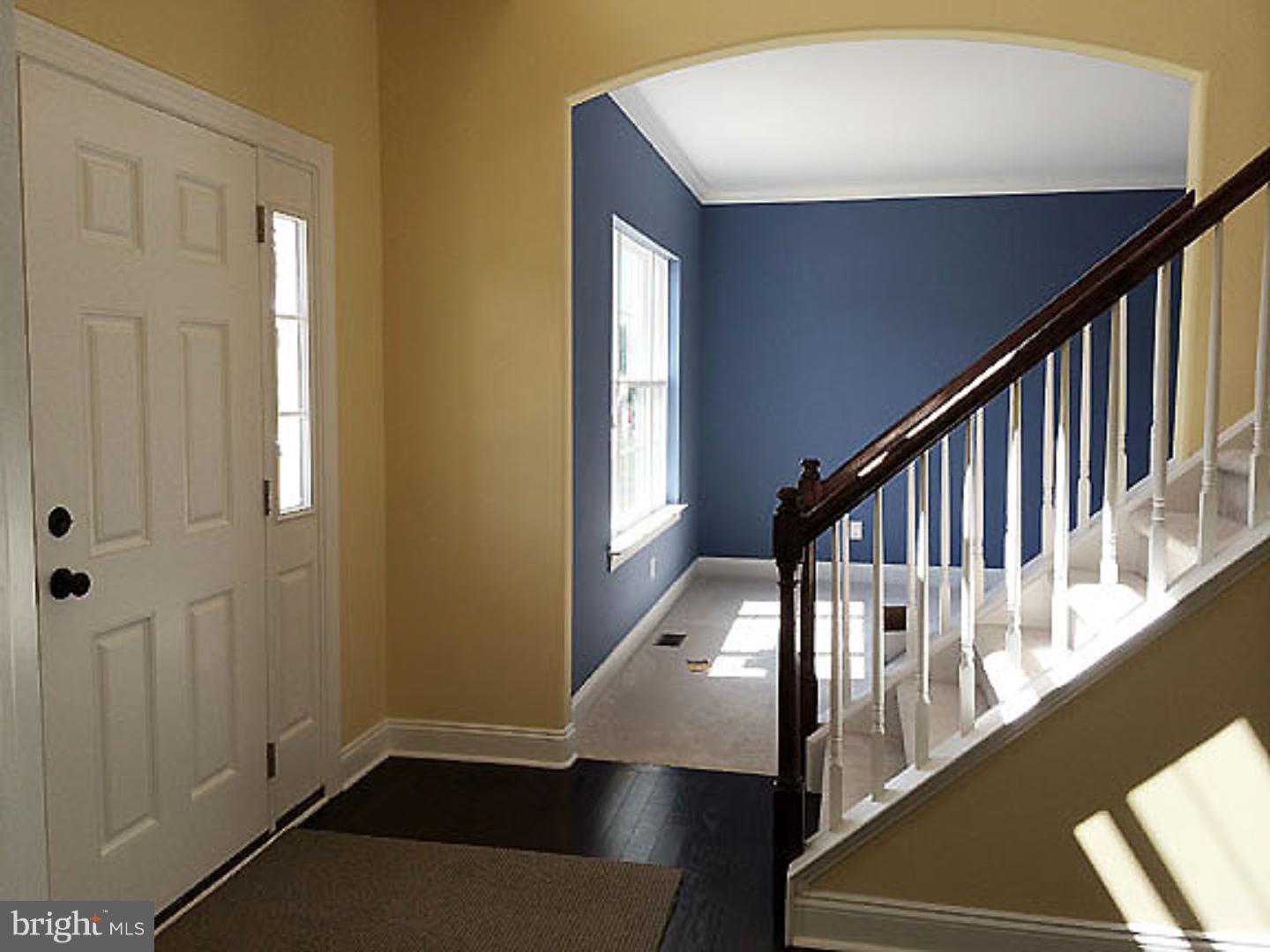 1 Horsham Road Ambler, PA 19002 - Photo 3 of 16 Foyer