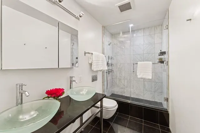 $2,995,000 | 9 Murray Street, Unit 5SE | TriBeCa