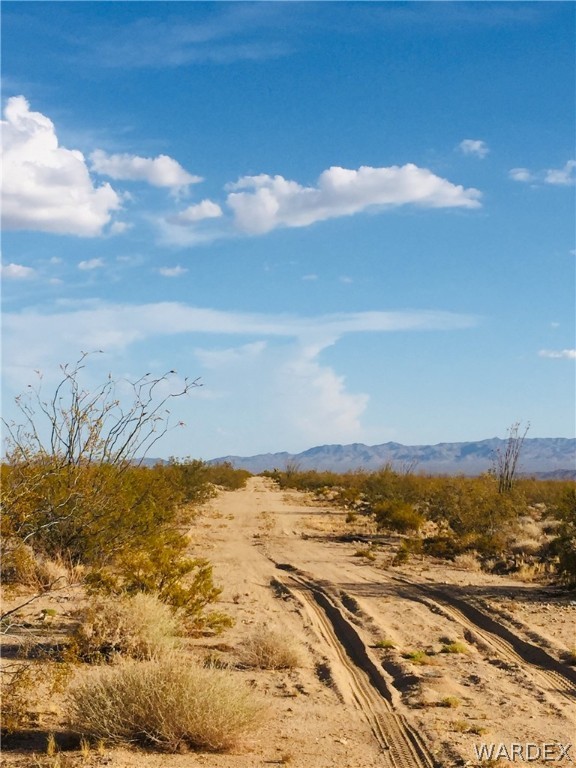 234 South Cortaro Road Yucca, AZ 86438 - Photo 7 of 8 a view of an ocean