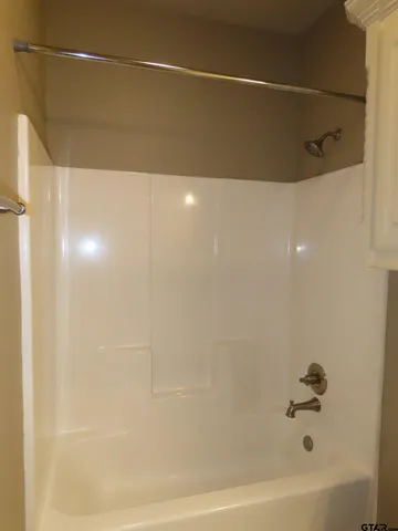 $1,900 | 15542 County Road 178, Tyler, TX 75703