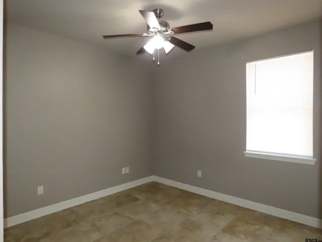 $1,900 | 15542 County Road 178, Tyler, TX 75703