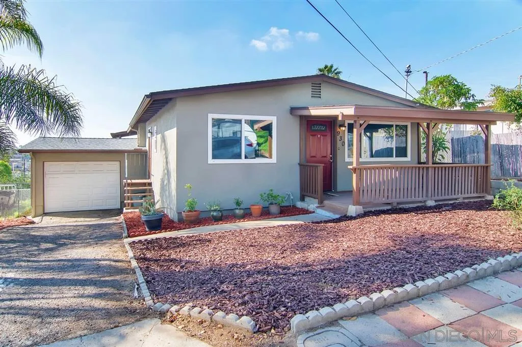 930 Maya Street Spring Valley, CA 91977 - Photo 4 of 25 Gallery Image 4
