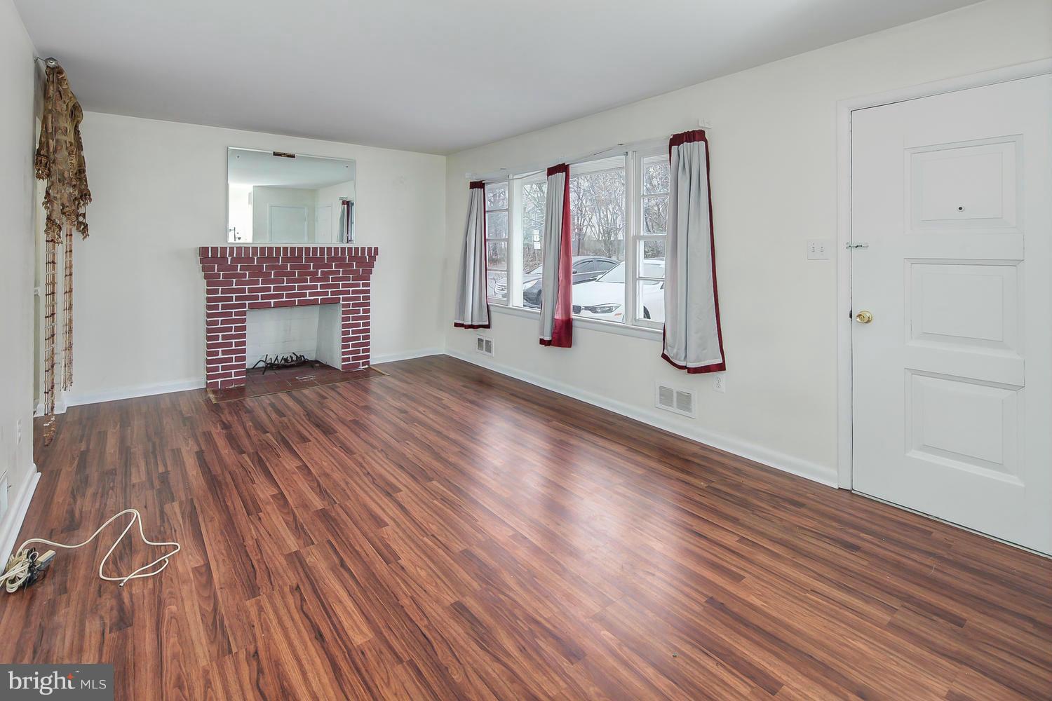 4924 Powder Mill Road Beltsville, MD 20705 - Photo 3 of 30 Living Room
