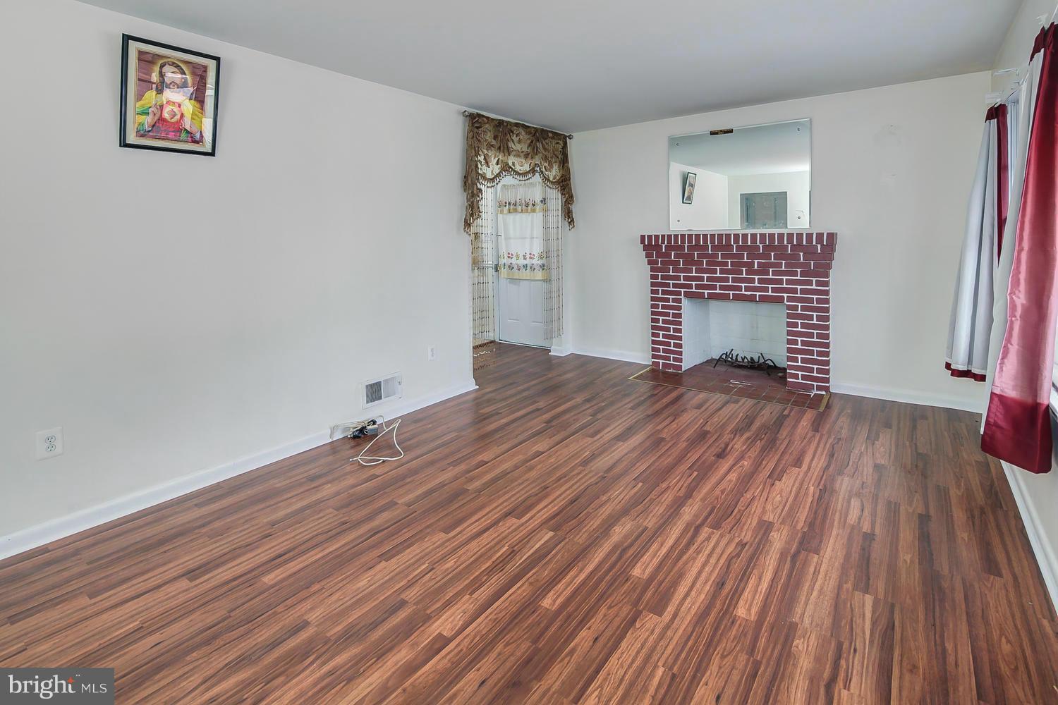 4924 Powder Mill Road Beltsville, MD 20705 - Photo 4 of 30 Living Room
