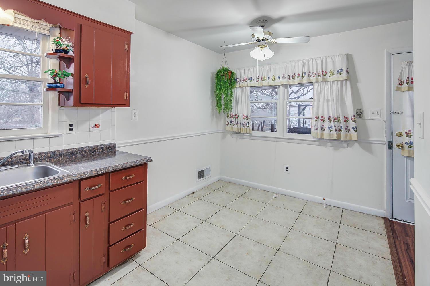 4924 Powder Mill Road Beltsville, MD 20705 - Photo 7 of 30 Kitchen