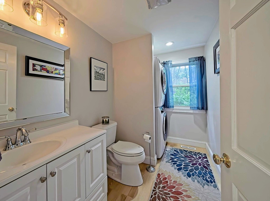 2 Nottingham Drive Raynham, MA 02767 - Photo 21 of 36